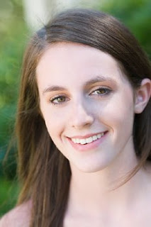 teen_girl_smiling